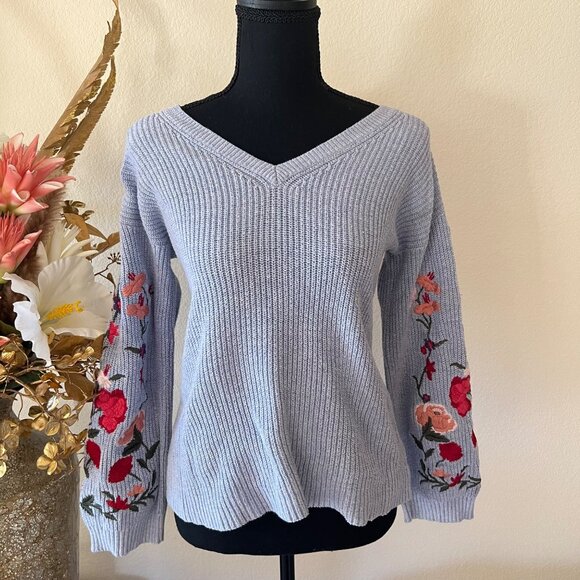 American Eagle Outfitters Sweaters - American Eagle Knit Periwinkle Top with Embroidered Floral Print On Bell Sleeves